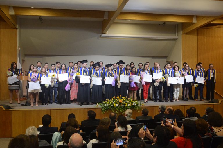 Ceremonia de Postgrados UBB fortalece un mejor futuro para sus graduados