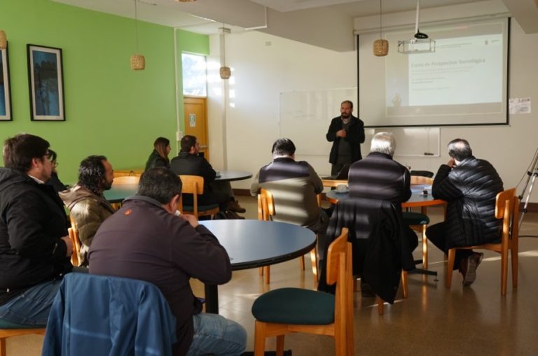 Empresas del Biobío se capacitan en prospectiva tecnológica en taller del proyecto PATI de CORFO