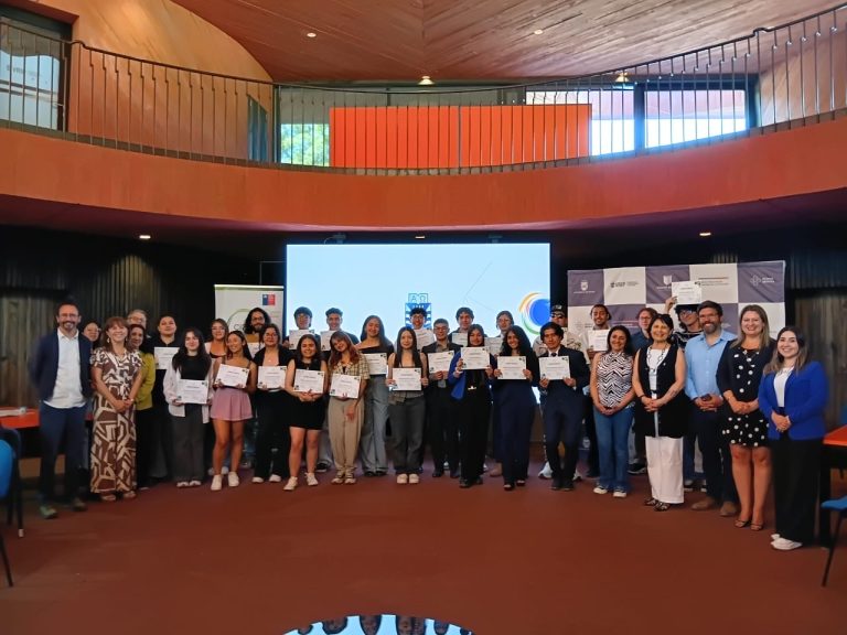 Hackatón UBB premió soluciones innovadoras para enfrentar desafíos ambientales en su cuarta versión “Menos residuos, más agua”